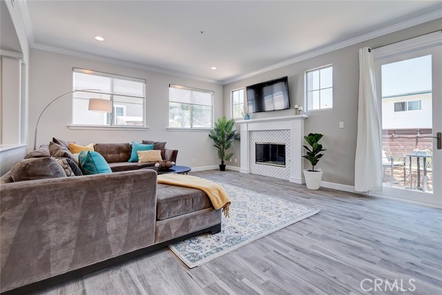 1919 Speyer Lane, Redondo Beach, California 90278, 4 Bedrooms Bedrooms, ,2 BathroomsBathrooms,Residential,Sold,Speyer,SB20135266