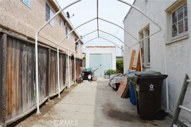 2 Bed Home for Sale in Hawthorne, California