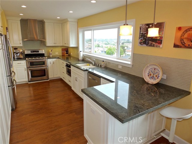 412 Prospect Avenue, Redondo Beach, California 90277, 5 Bedrooms Bedrooms, ,4 BathroomsBathrooms,Residential,Sold,Prospect,PW17120153