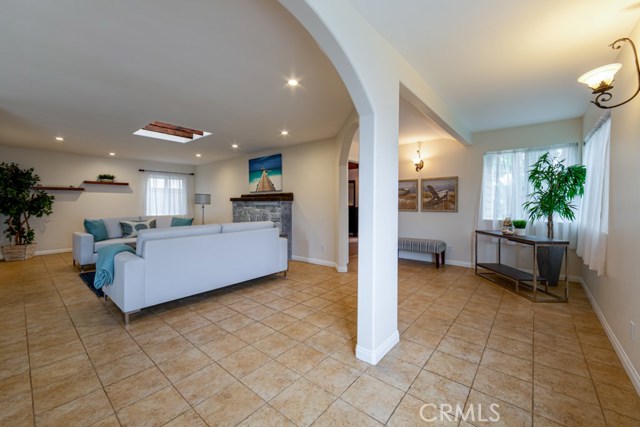 2022 Ernest Avenue, Redondo Beach, California 90278, 3 Bedrooms Bedrooms, ,1 BathroomBathrooms,Residential,Sold,Ernest,PW20211052
