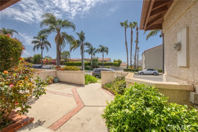 6525 Beachview Drive, Rancho Palos Verdes, California 90275, 3 Bedrooms Bedrooms, ,2 BathroomsBathrooms,Residential,Sold,Beachview,PW21084964