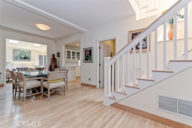 648 Longfellow Avenue, Hermosa Beach, California 90254, 4 Bedrooms Bedrooms, ,3 BathroomsBathrooms,Residential,Sold,Longfellow,SB17257595