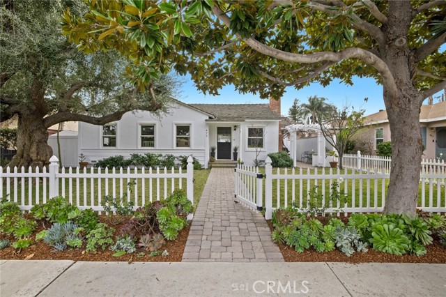 Photo of 477 E 19th Street, Costa Mesa, CA 92627