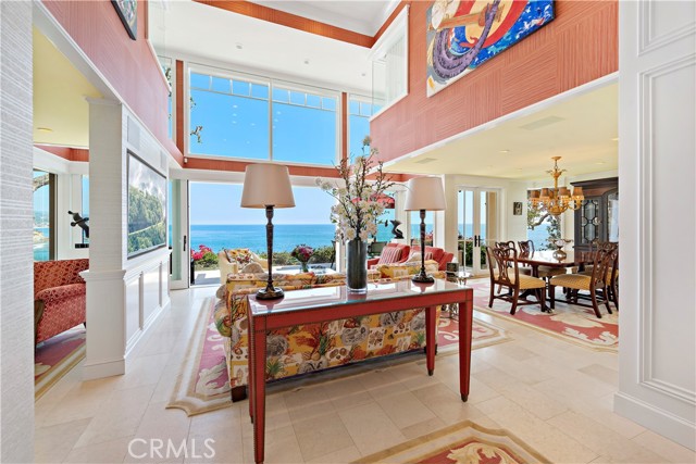 Detail Gallery Image 4 of 59 For 843 Cliff Dr, Laguna Beach,  CA 92651 - 5 Beds | 4 Baths