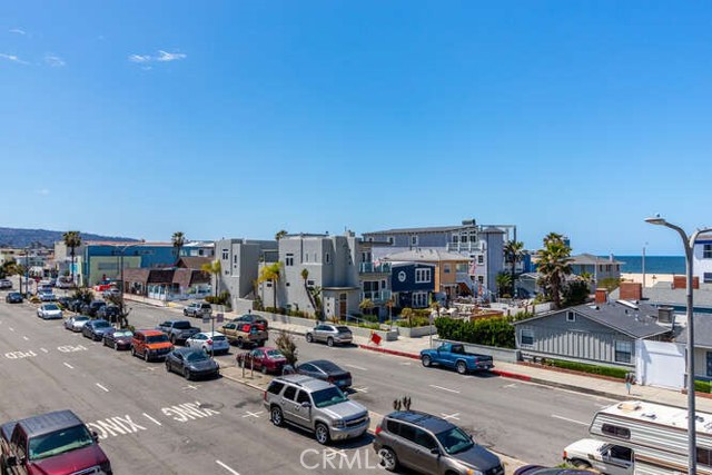 320 Hermosa, Hermosa Beach, California 90254, 2 Bedrooms Bedrooms, ,1 BathroomBathrooms,Residential,Sold,Hermosa,PW21075488