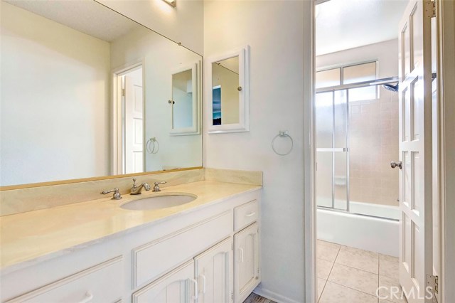 2701 Voorhees Avenue, Redondo Beach, California 90278, 2 Bedrooms Bedrooms, ,2 BathroomsBathrooms,Residential,Sold,Voorhees,SB17072149