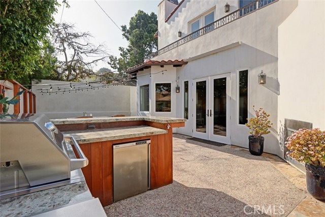 3524 Laurel Avenue, Manhattan Beach, California 90266, 5 Bedrooms Bedrooms, ,2 BathroomsBathrooms,Residential,Sold,Laurel,SB17280201