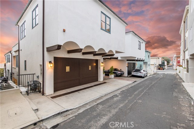 2211 Bayview Drive, Manhattan Beach, California 90266, 4 Bedrooms Bedrooms, ,2 BathroomsBathrooms,Residential,Sold,Bayview,SB20100686