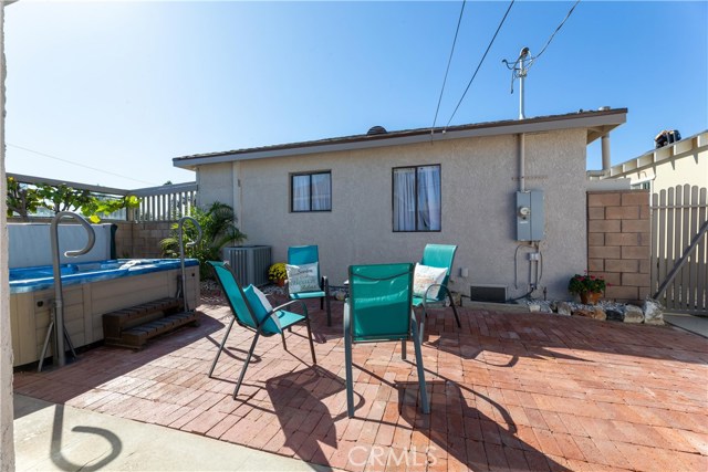 500 Paulina Avenue, Redondo Beach, California 90277, 3 Bedrooms Bedrooms, ,1 BathroomBathrooms,Residential,Sold,Paulina,PW19227875