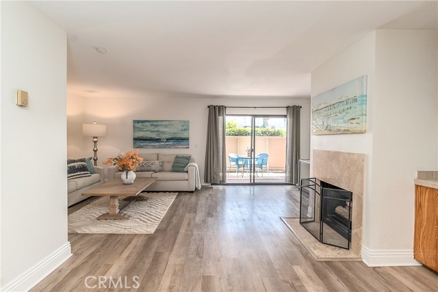 700 Esplanade, Redondo Beach, California 90277, 2 Bedrooms Bedrooms, ,2 BathroomsBathrooms,Residential,Sold,Esplanade,SB21037813