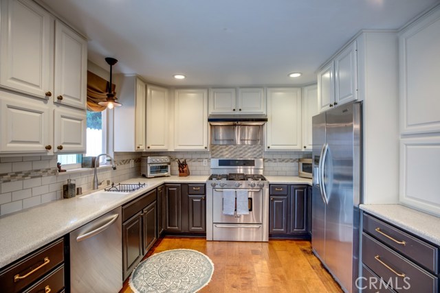 904 Knob Hill Avenue, Redondo Beach, California 90277, 4 Bedrooms Bedrooms, ,2 BathroomsBathrooms,Residential,Sold,Knob Hill,SB20157214