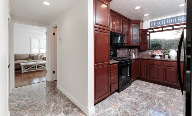 2606 Rindge Lane, Redondo Beach, California 90278, 3 Bedrooms Bedrooms, ,2 BathroomsBathrooms,Residential,Sold,Rindge,PV18005573