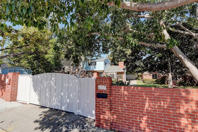 839 17th Street, Manhattan Beach, California 90266, 9 Bedrooms Bedrooms, ,6 BathroomsBathrooms,Residential,Sold,17th,SB20047104