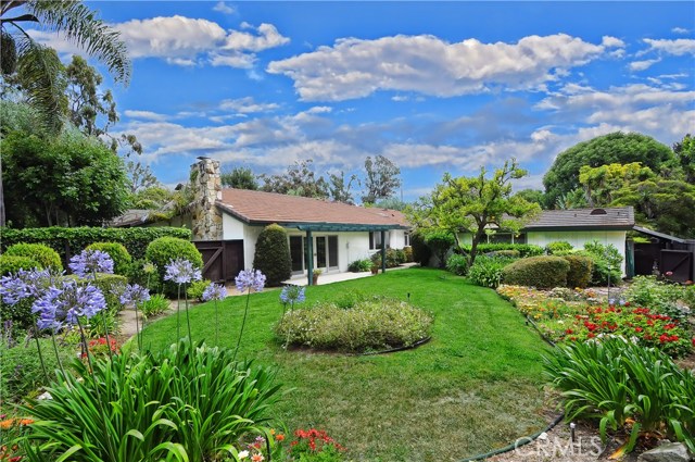 Grassy yard behind Casita/Pool house