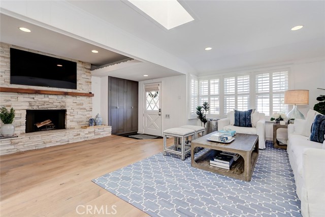 2101 Chestnut Avenue, Manhattan Beach, California 90266, 3 Bedrooms Bedrooms, ,2 BathroomsBathrooms,Residential,Sold,Chestnut,SB20213029