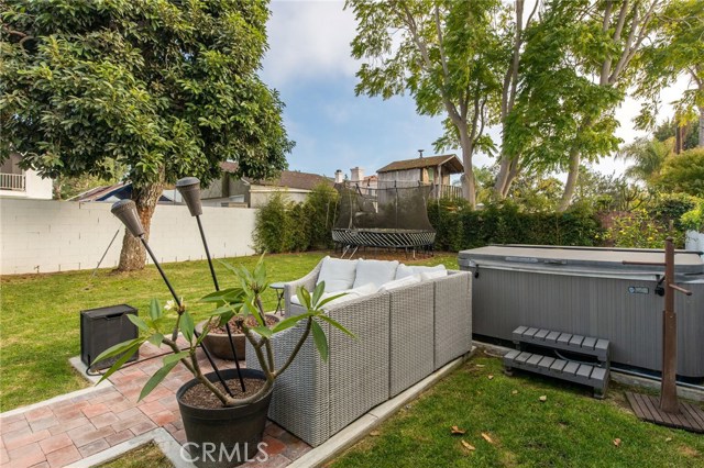 1012 Avenue C, Redondo Beach, California 90277, 4 Bedrooms Bedrooms, ,2 BathroomsBathrooms,Residential,Sold,Avenue C,SB19263287