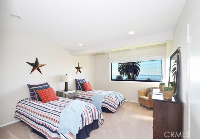 904 Via Nogales, Palos Verdes Estates, California 90274, 4 Bedrooms Bedrooms, ,4 BathroomsBathrooms,Residential,Sold,Via Nogales,PV18159668
