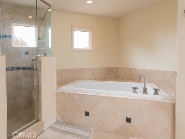314 Avenue D, Redondo Beach, California 90277, 5 Bedrooms Bedrooms, ,5 BathroomsBathrooms,Residential,Sold,Avenue D,SB20083856