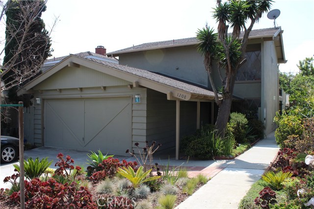1208 Agate Street, Redondo Beach, California 90277, ,Residential Income,Sold,Agate,SB17197601