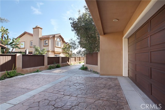 2223 Bataan Road, Redondo Beach, California 90278, 4 Bedrooms Bedrooms, ,2 BathroomsBathrooms,Residential,Sold,Bataan,SB18295975