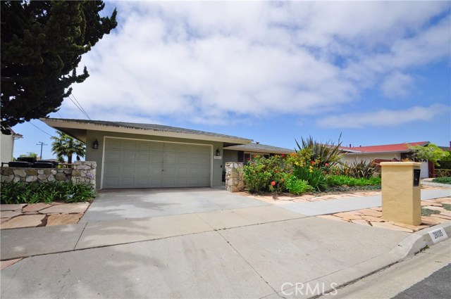 28035 Hazelridge Drive, Rancho Palos Verdes, California 90275, 5 Bedrooms Bedrooms, ,2 BathroomsBathrooms,Residential,Sold,Hazelridge,SB18113609