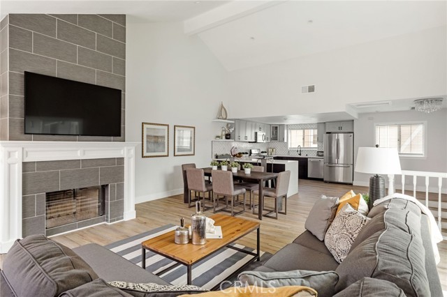 2704 Carnegie Lane, Redondo Beach, California 90278, 3 Bedrooms Bedrooms, ,1 BathroomBathrooms,Residential,Sold,Carnegie,SB21024689