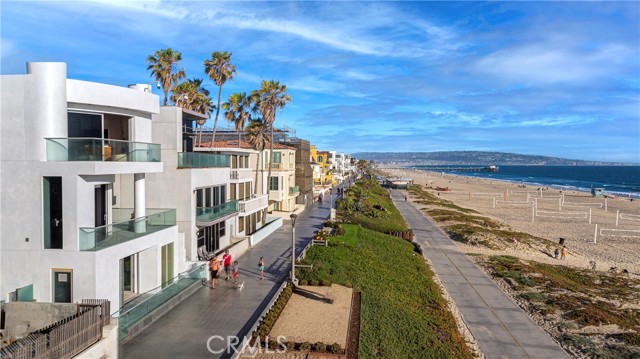 2508 The Strand, Manhattan Beach, California 90266, 4 Bedrooms Bedrooms, ,5 BathroomsBathrooms,Residential,Sold,The Strand,SB21080239