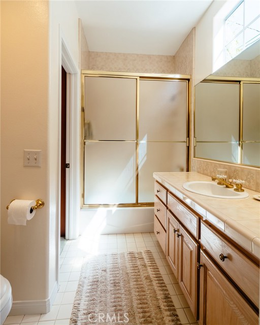 Jack and Jill full bath