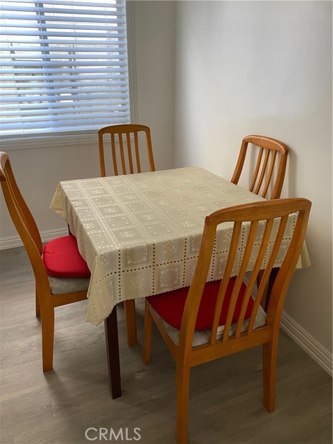 Kitchen dining area