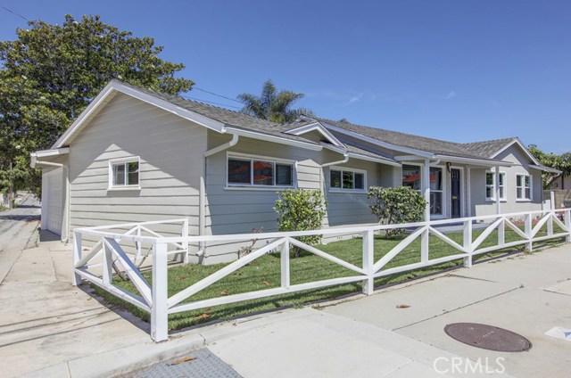 911 Prospect Avenue, Redondo Beach, California 90277, 4 Bedrooms Bedrooms, ,2 BathroomsBathrooms,Residential,Sold,Prospect,OC19155578