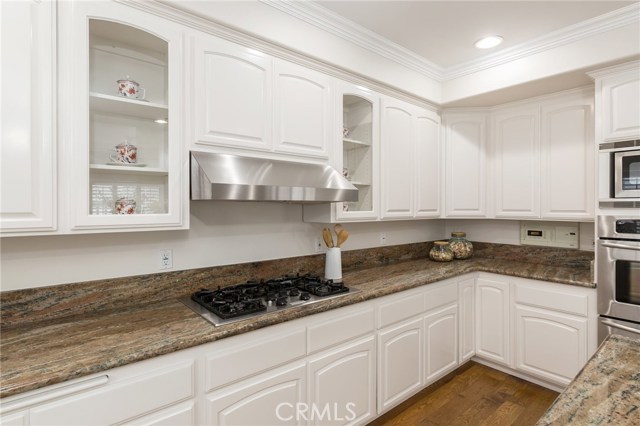 2515 Voorhees Avenue, Redondo Beach, California 90278, 4 Bedrooms Bedrooms, ,4 BathroomsBathrooms,Residential,Sold,Voorhees,SB18062969