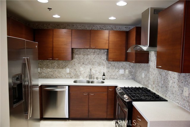 2 Bed Home for Sale in Los Angeles, California