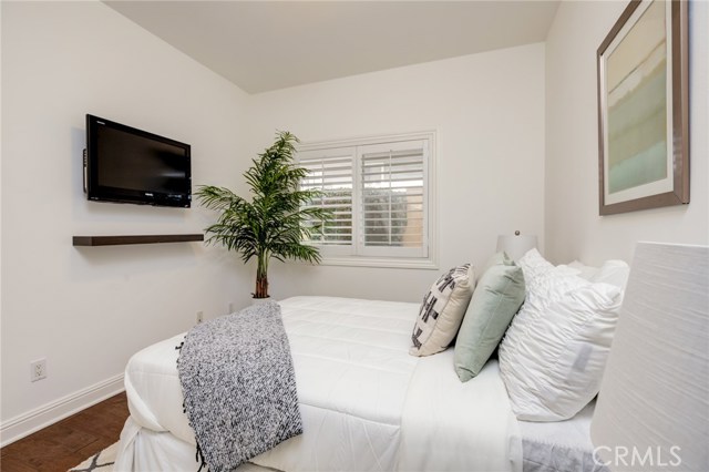 228 Juanita Avenue, Redondo Beach, California 90277, 4 Bedrooms Bedrooms, ,2 BathroomsBathrooms,Residential,Sold,Juanita,SB20139705