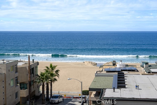 133 1st Street, Manhattan Beach, California 90266, 3 Bedrooms Bedrooms, ,2 BathroomsBathrooms,Residential,Sold,1st,SB20052011