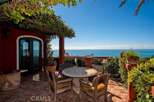 Photo of 330 Cajon Terrace, Laguna Beach, CA 92651