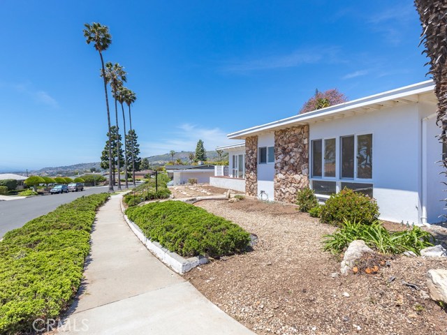 4107 Dauntless Drive, Rancho Palos Verdes, California 90275, 3 Bedrooms Bedrooms, ,2 BathroomsBathrooms,Residential,Sold,Dauntless,SB20077228