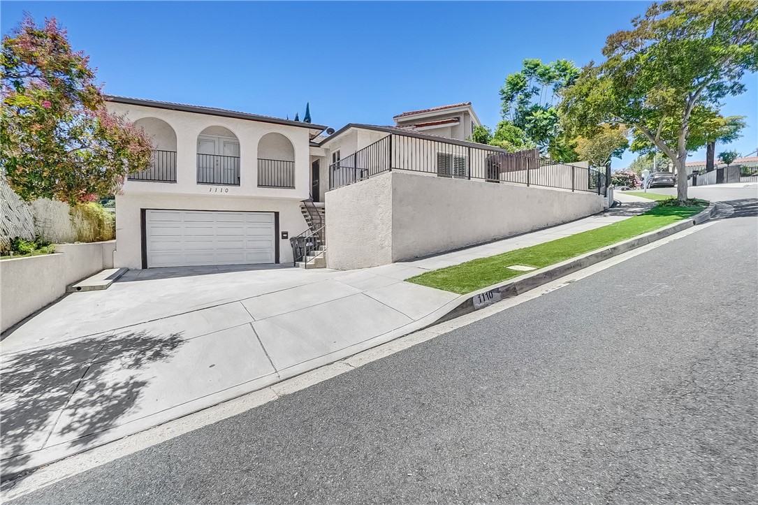 Detail Gallery Image 1 of 1 For 1110 Knoll Dr, Monterey Park,  CA 91754 - 3 Beds | 2 Baths
