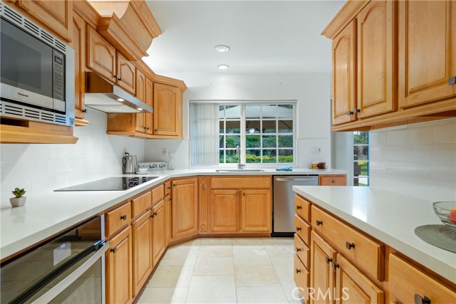 Beautiful kitchen with an abundance of cabinetry and counter space!