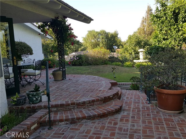 6 Dobbin Lane, Rolling Hills Estates, California 90274, 3 Bedrooms Bedrooms, ,3 BathroomsBathrooms,Residential,Sold,Dobbin,PV17220487