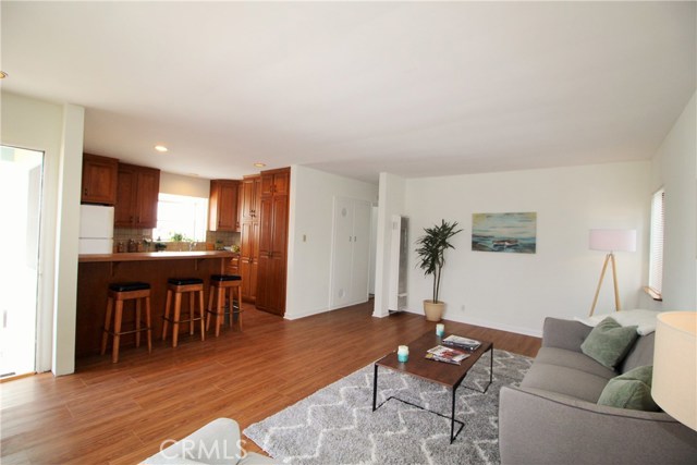 1942 SPRINGFIELD AVENUE, Hermosa Beach, California 90254, 2 Bedrooms Bedrooms, ,1 BathroomBathrooms,Residential,Sold,SPRINGFIELD AVENUE,SB19237640