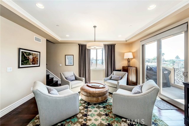 603 Juanita Avenue, Redondo Beach, California 90277, 4 Bedrooms Bedrooms, ,1 BathroomBathrooms,Residential,Sold,Juanita,SB20232273