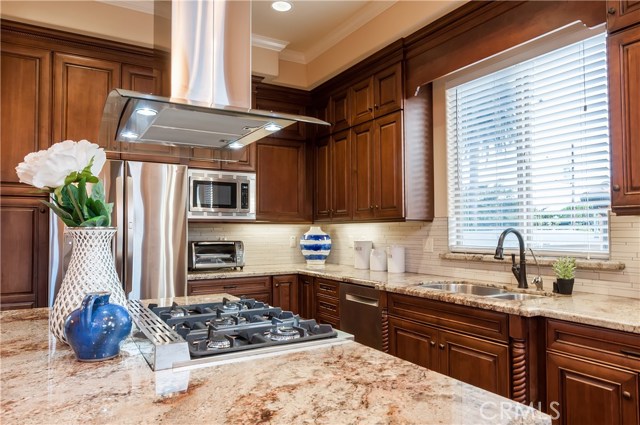 610 Juanita Avenue, Redondo Beach, California 90277, 4 Bedrooms Bedrooms, ,3 BathroomsBathrooms,Residential,Sold,Juanita,PV17121726