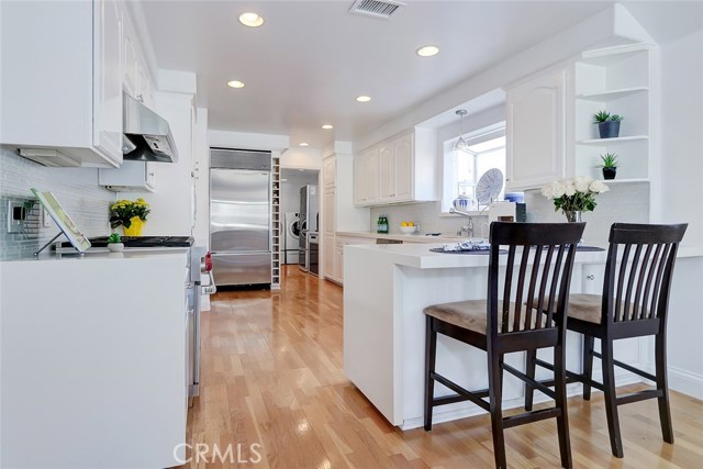 625 26th Street, Manhattan Beach, California 90266, 4 Bedrooms Bedrooms, ,3 BathroomsBathrooms,Residential,Sold,26th,SB19176225