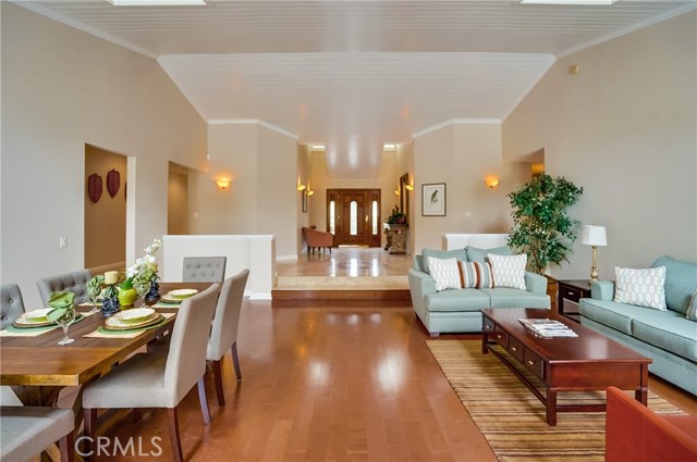 1 Hillcrest Manor, Rolling Hills Estates, California 90274, 4 Bedrooms Bedrooms, ,3 BathroomsBathrooms,Residential,Sold,Hillcrest Manor,SB19101049