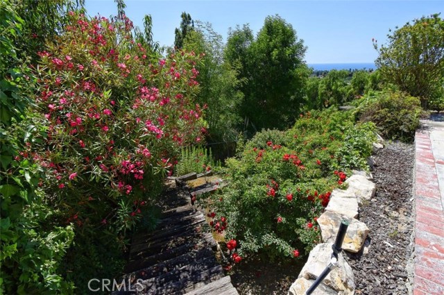 1136 Via Zumaya, Palos Verdes Estates, California 90274, 4 Bedrooms Bedrooms, ,2 BathroomsBathrooms,Residential,Sold,Via Zumaya,PV20130816