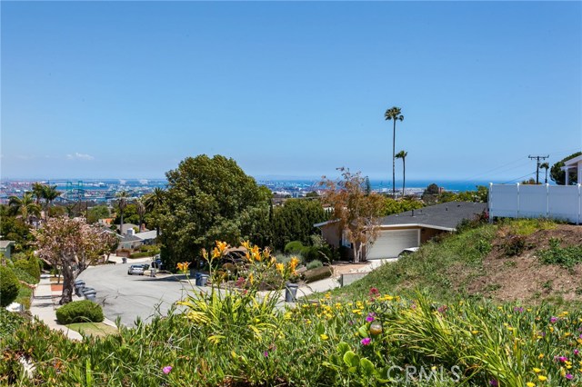2077 Upland Street, Rancho Palos Verdes, California 90275, 4 Bedrooms Bedrooms, ,2 BathroomsBathrooms,Residential,Sold,Upland,SB19123403