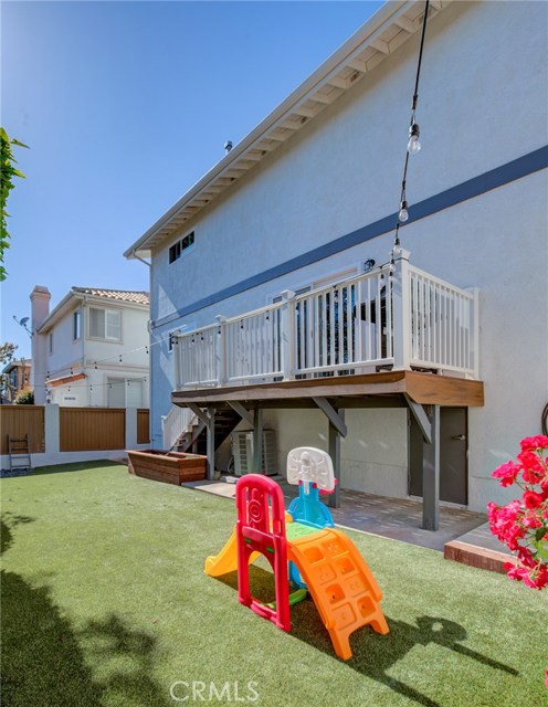 2014 Huntington Lane, Redondo Beach, California 90278, 6 Bedrooms Bedrooms, ,3 BathroomsBathrooms,Residential,Sold,Huntington,PV20087017