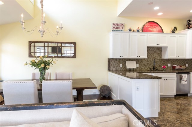 812 Irena Avenue, Redondo Beach, California 90277, 3 Bedrooms Bedrooms, ,2 BathroomsBathrooms,Residential,Sold,Irena,SB18133597