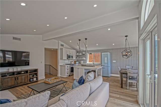 129 38th Street, Manhattan Beach, California 90266, 6 Bedrooms Bedrooms, ,6 BathroomsBathrooms,Residential,Sold,38th,SB21024072