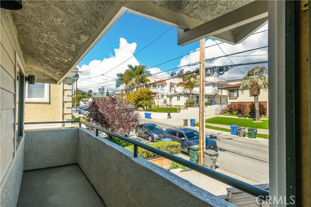 1918 Ruhland Avenue, Redondo Beach, California 90278, 3 Bedrooms Bedrooms, ,3 BathroomsBathrooms,Residential,Sold,Ruhland,SB21056807